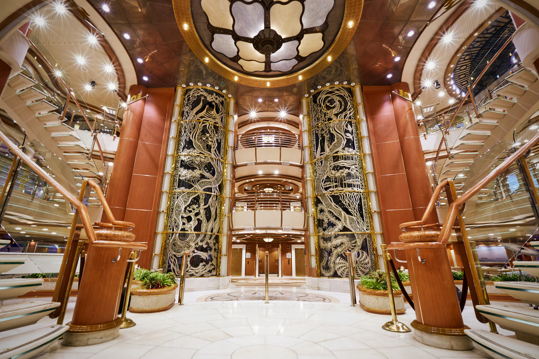 Atrium sur un navire Princess Cruise (source : Princess Cruises)